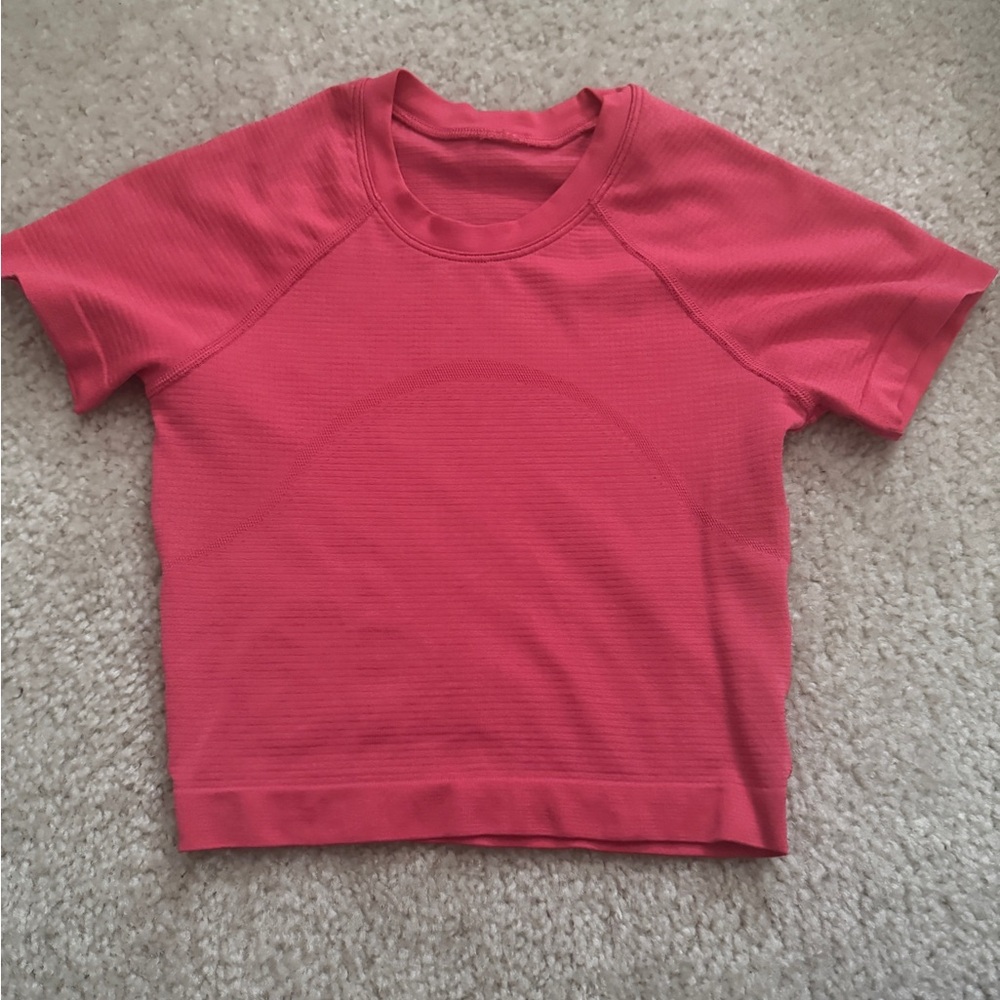Women's Lululemon Red Glow Swiftly Tech Cropped Tee